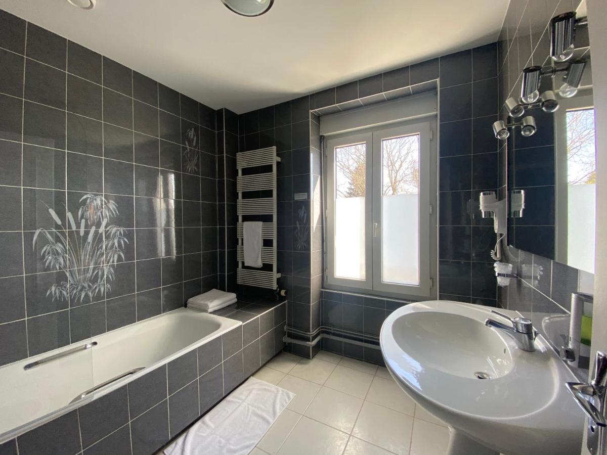 The Originals Boutique, Hotel Terminus, Bourg-En-Bresse Gare Exterior photo