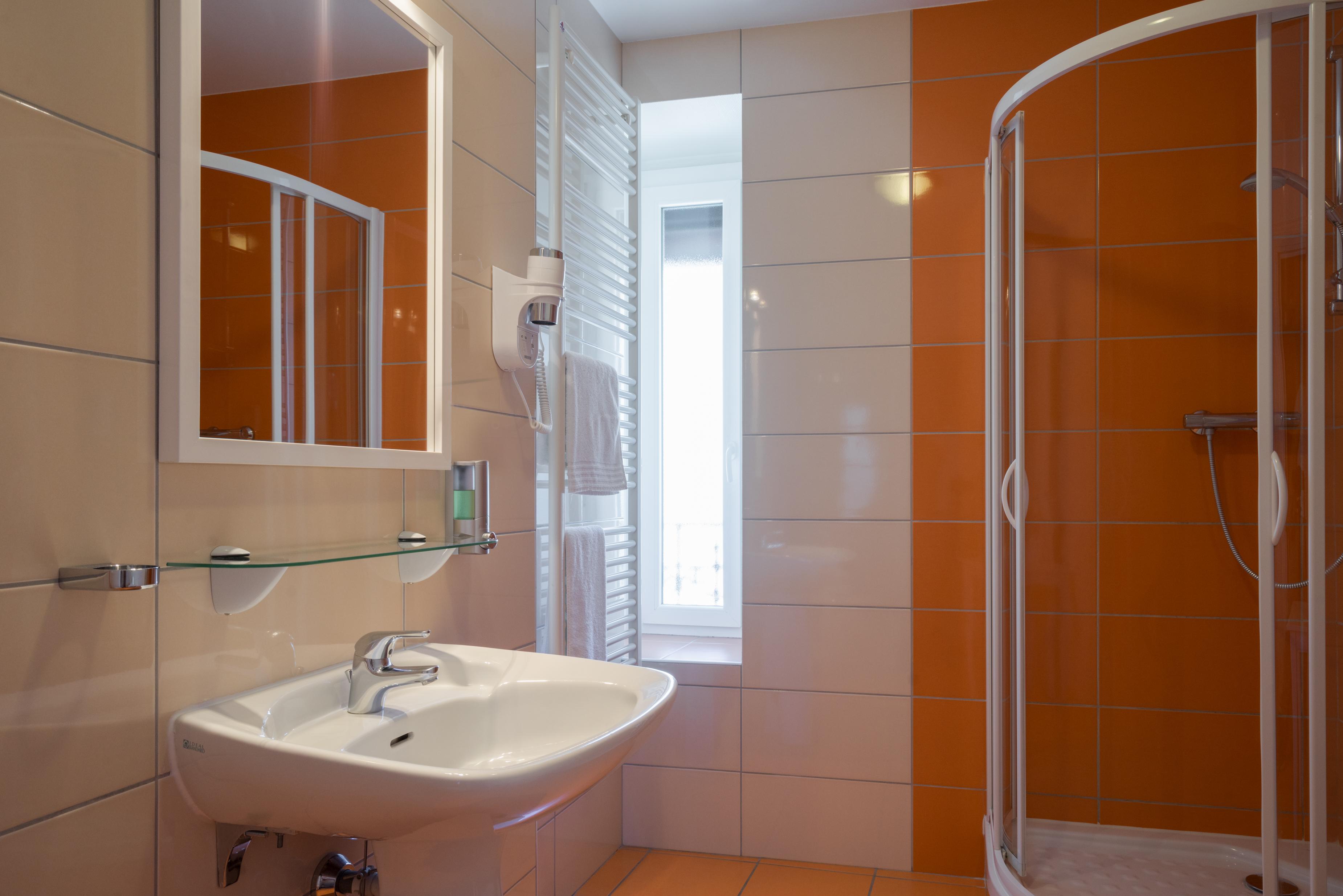 The Originals Boutique, Hotel Terminus, Bourg-En-Bresse Gare Exterior photo