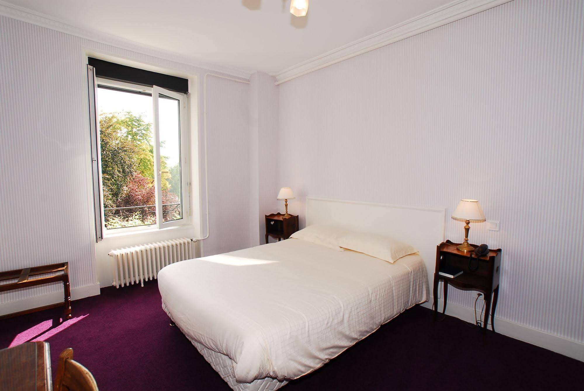 The Originals Boutique, Hotel Terminus, Bourg-En-Bresse Gare Exterior photo